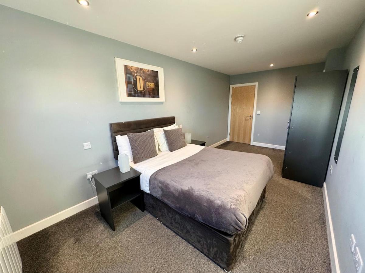 Modern Central Apartment With Views Of The Quayside Sleep 8 Free Parking Newcastle upon Tyne Eksteriør billede