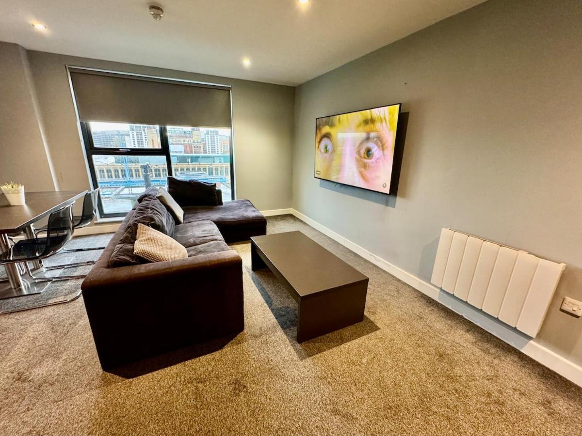 Modern Central Apartment With Views Of The Quayside Sleep 8 Free Parking Newcastle upon Tyne Eksteriør billede